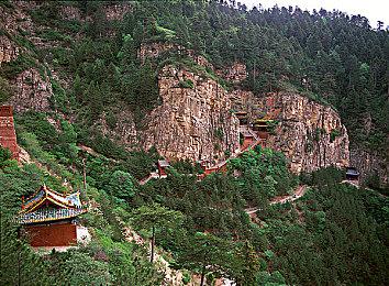 2025年，哪里可以玩经典好玩的魔兽RPG？